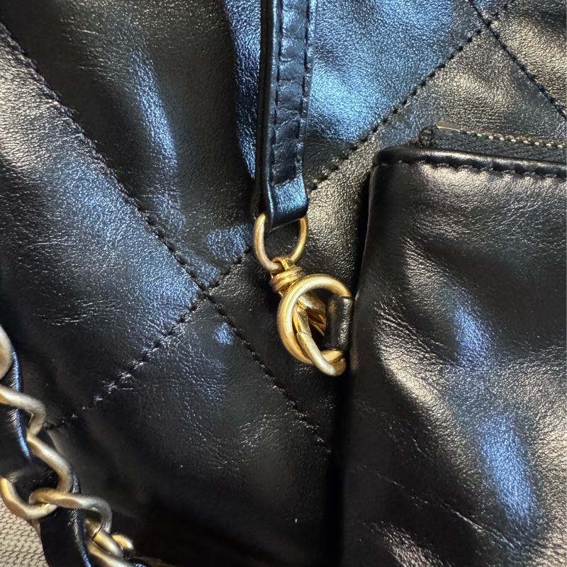 CHANEL 香奈兒 22 Bag, 小號hobo黑金垃圾袋-23