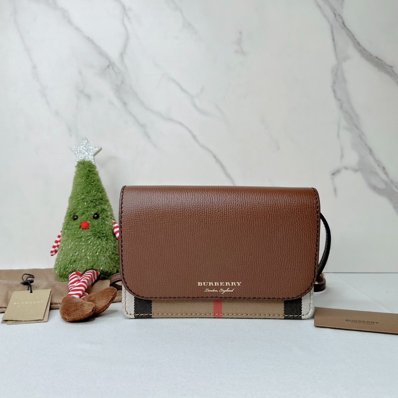 BURBERRY Hampshire斜背包-0