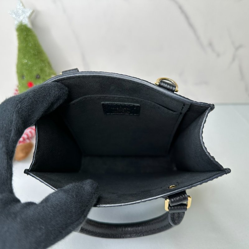 LV Petit Sac Plat琴譜包-4