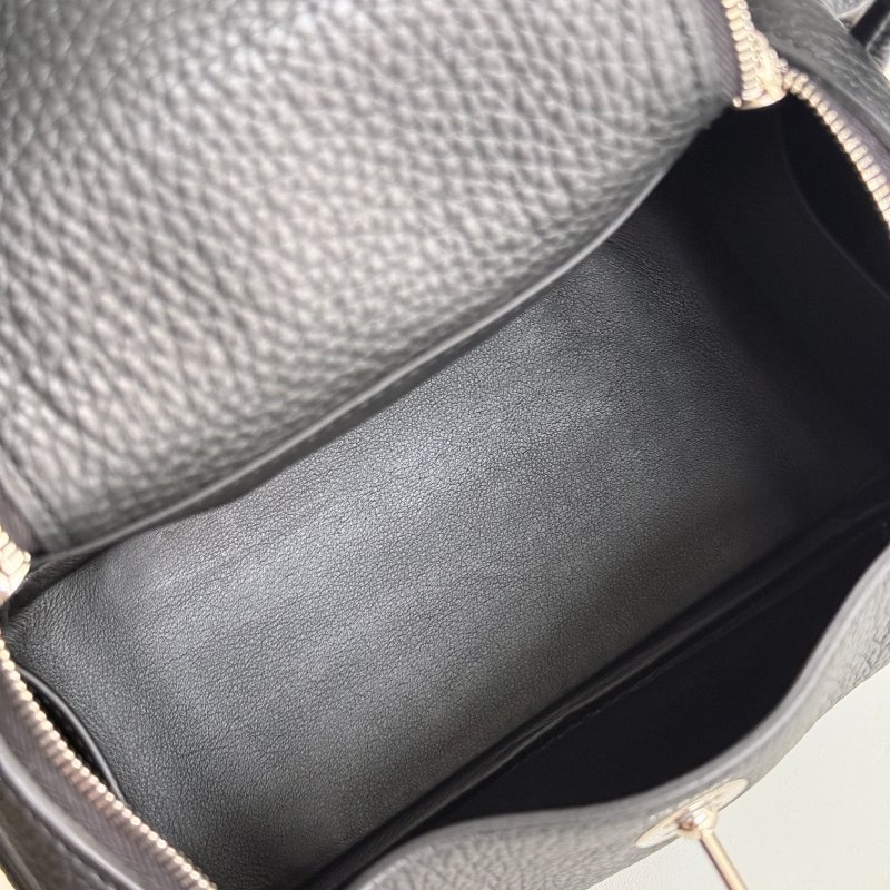 99新🆕 Hermès 愛馬仕 Mini Lindy 黑色銀釦一代-14