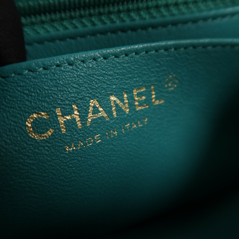 CHANEL 羊皮皮革Mini Classic 17鏈帶肩背袋-12