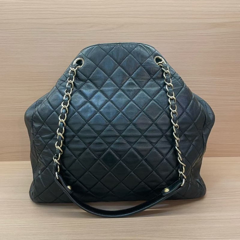 Chanel黑金抽绳中號水桶包 單肩手提斜挎包 2017年 23開 無附件-1