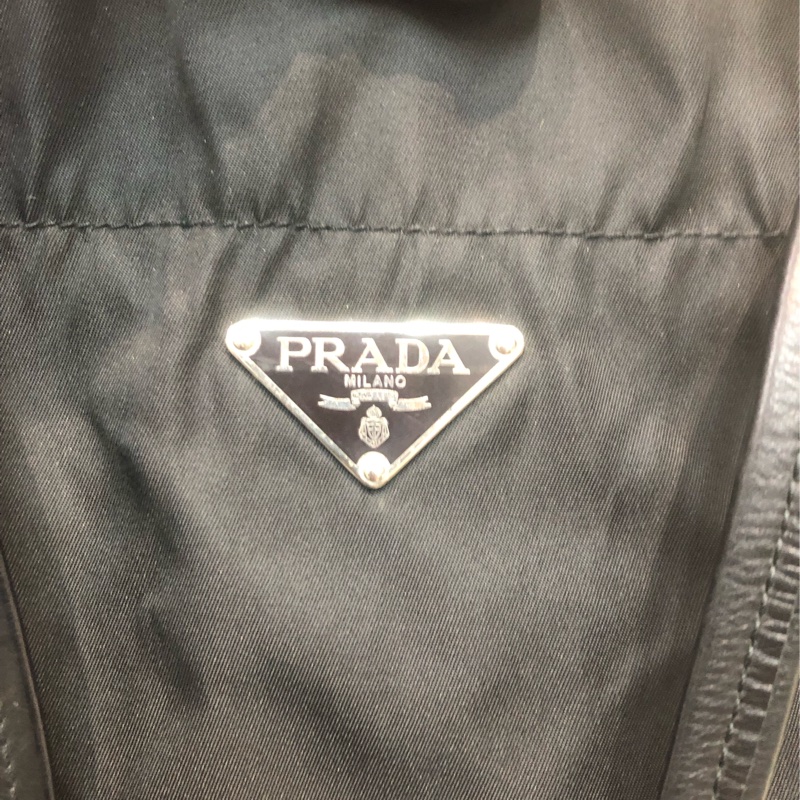 Prada 三角標黑色上肩袋 XC528-7