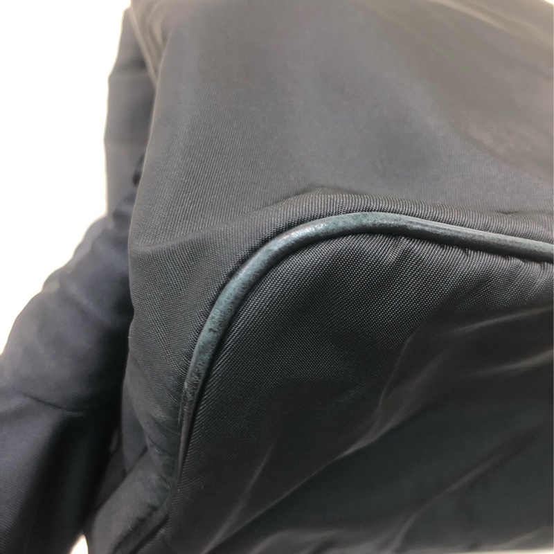 Prada 三角標黑色上肩袋 XC528-11