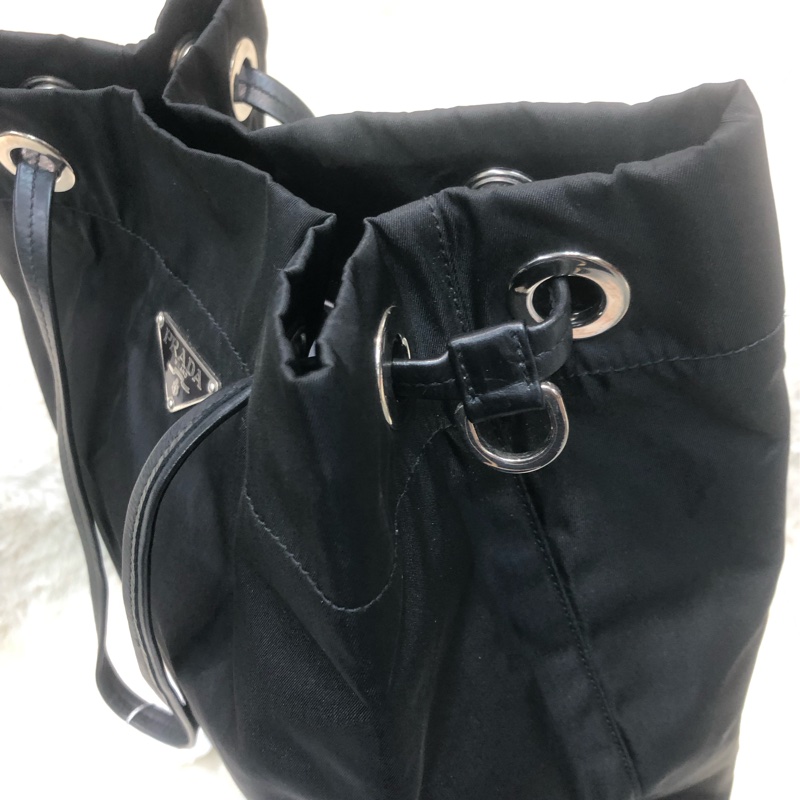 Prada 三角標黑色上肩袋 XC528-14