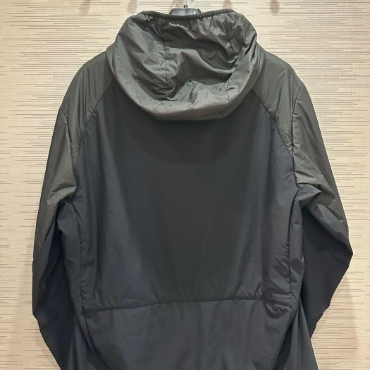 💎Han's house精品服飾💎moncler Ichiro 高機能 反光字 防水 尼龍 風衣 連帽 外套 現貨 6 原價 45000-3