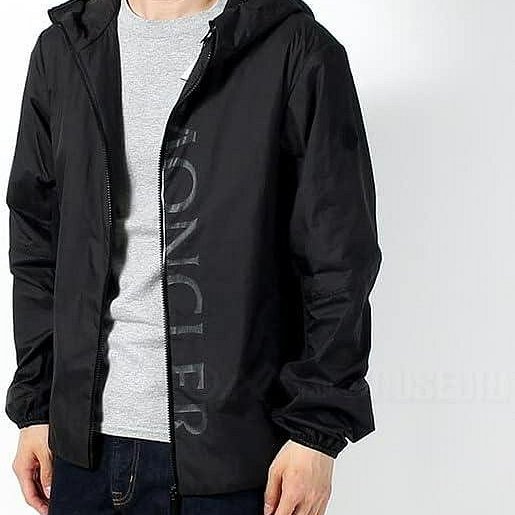 💎Han's house精品服飾💎moncler Ichiro 高機能 反光字 防水 尼龍 風衣 連帽 外套 現貨 6 原價 45000-7