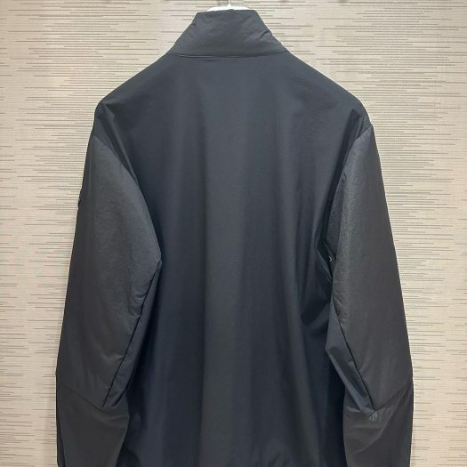 💎Han's house精品服飾💎moncler Farret 消光 黑牌 機能 保暖 防水 外套 現貨5 原價 34400-4