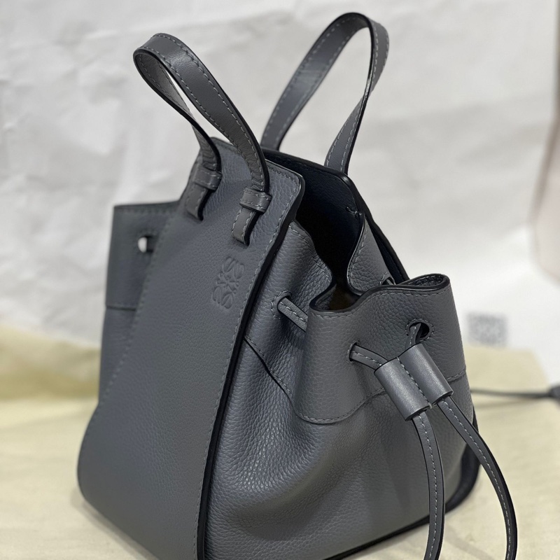 有購證！Loewe 羅意威 Hammock mini迷你吊床包 煙灰色-8