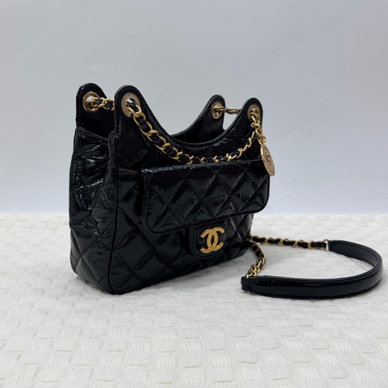 Chanel 黑金油蠟牛皮HOBO 天貓 小號-2