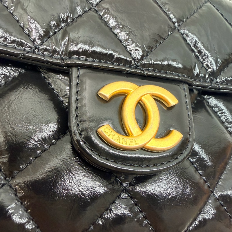 Chanel 黑金油蠟牛皮HOBO 天貓 小號-5