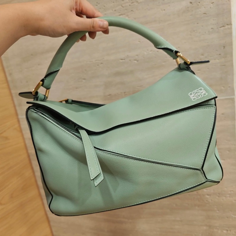 99新🆕Loewe/羅意威 puzzle中號幾何包 海水綠手提包斜背包❤️正品-0