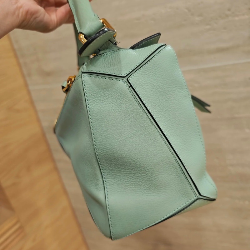 99新🆕Loewe/羅意威 puzzle中號幾何包 海水綠手提包斜背包❤️正品-1