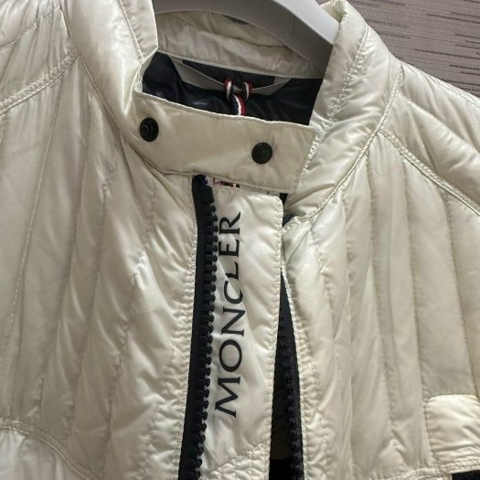 💎Han's house精品服飾💎moncler 羽絨 外套 現貨 4-1
