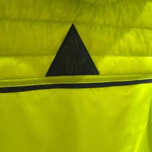 💎Han's house精品服飾💎 moncler Ardon 滑雪系列 機能 防水 連帽 羽絨 外套 可手水洗 現貨4-5