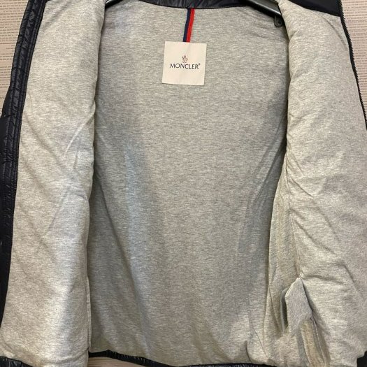 💎Han's house精品服飾💎moncler 羽絨 防水 連帽 可藏 外套 現貨 青年款-2