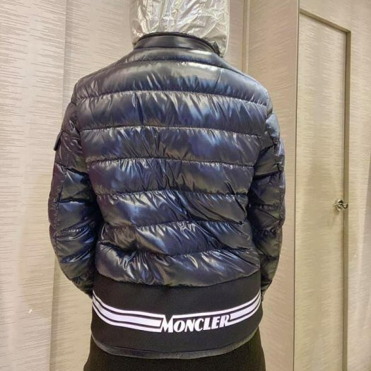💎Han's house精品服飾💎moncler 羽絨 防水 連帽 可藏 外套 現貨 青年款-3