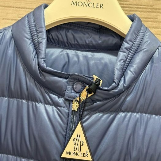 💎Han's house精品服飾💎moncler Acorus 羽絨 外套 藍 可手水洗 現貨 青年款  原價19200-5