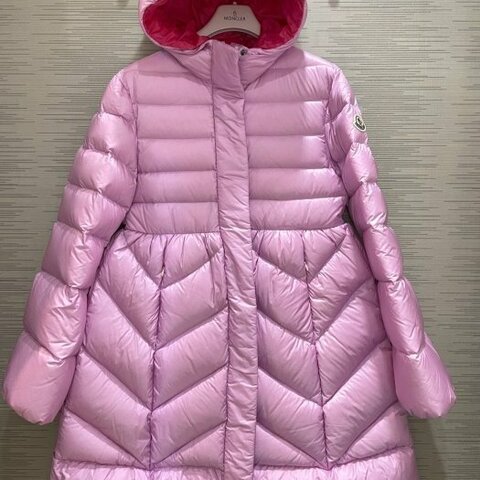 💎Han's house精品服飾💎MONCLER 中版 羽絨 LOGO 外套 防水 意大利製 現貨 青年款