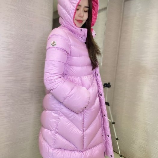 💎Han's house精品服飾💎MONCLER 中版 羽絨 LOGO 外套 防水 意大利製 現貨 青年款-1
