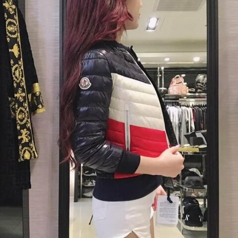 💎Han's house精品服飾💎moncler LOGO 羽絨 中等厚 外套 現貨童裝8歲