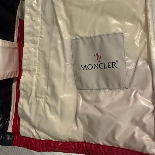 💎Han's house精品服飾💎moncler LOGO 羽絨 中等厚 外套 現貨童裝8歲-6