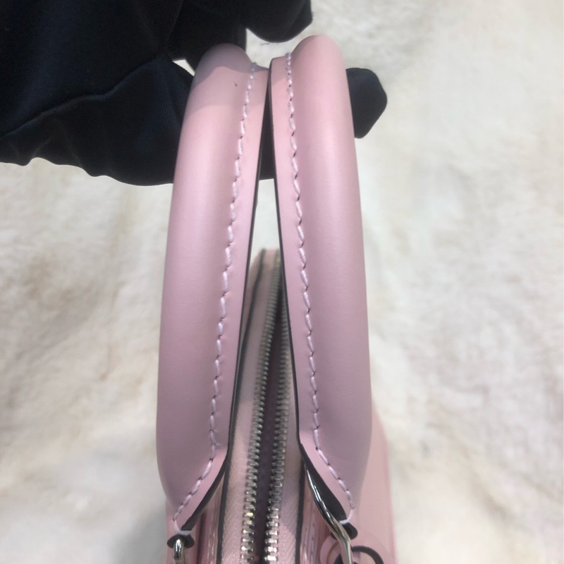 LV 粉紅色EPI Alma bb 貝殼袋 XC523-16
