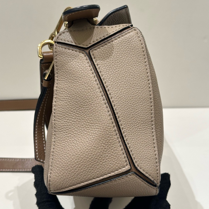 99新LOEWE 羅意威 Puzzle 小號 幾何造型 手提包 斜背包拼色 金色五金 19編碼❤️正品-3