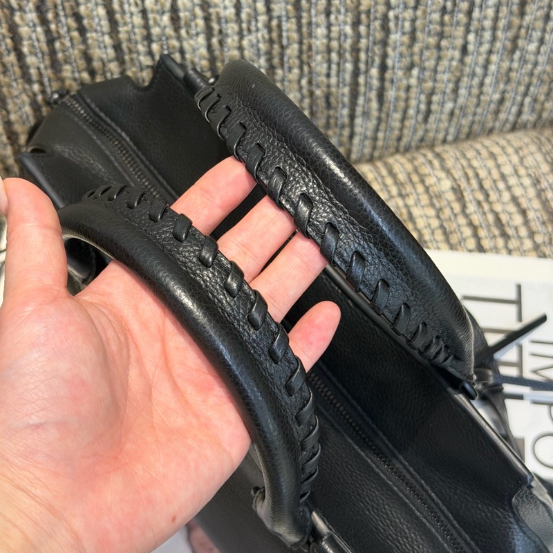 99新Balenciaga巴黎世家 新款 classic so black 荔枝牛皮，編織手柄手提包斜背包 黑色 底長32.5cm❤️正品-2