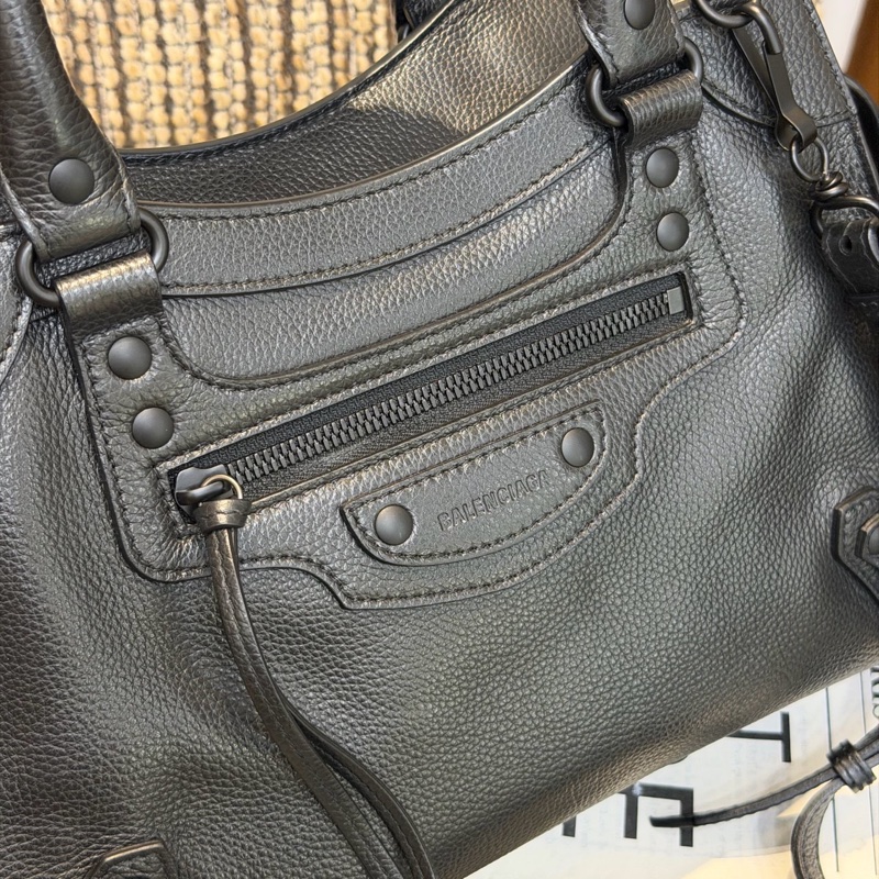 99新Balenciaga巴黎世家 新款 classic so black 荔枝牛皮，編織手柄手提包斜背包 黑色 底長32.5cm❤️正品-3