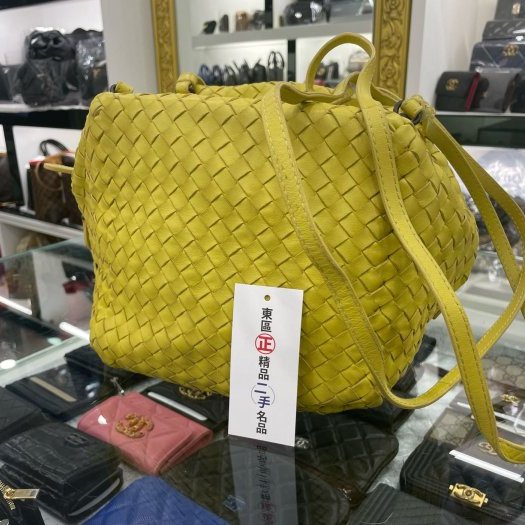 東區正精品㊣BV Bottega Veneta 鵝黃色羊皮編織拉鍊斜肩包側背包 RZ2765-5