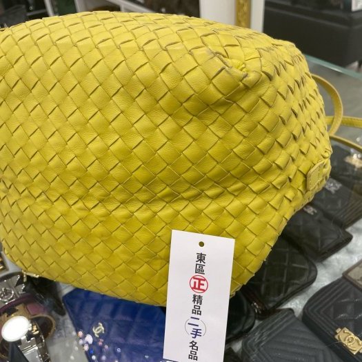 東區正精品㊣BV Bottega Veneta 鵝黃色羊皮編織拉鍊斜肩包側背包 RZ2765-7