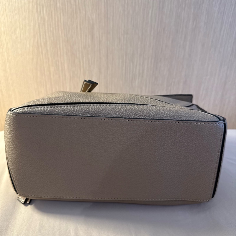 Loewe Puzzle Bag Small 沙色/拼色小號（經典百搭金釦）-4