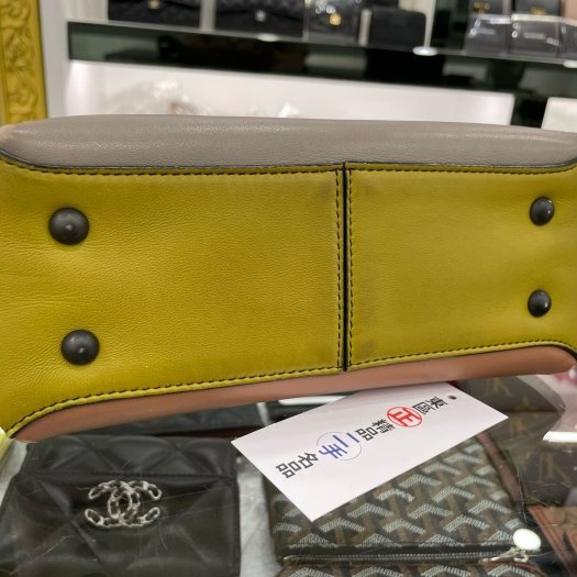 東區正精品㊣BV Bottega Veneta 三色羊皮霧金屬銅釦斜肩包側背包手提包兩用包 RZ3286-7