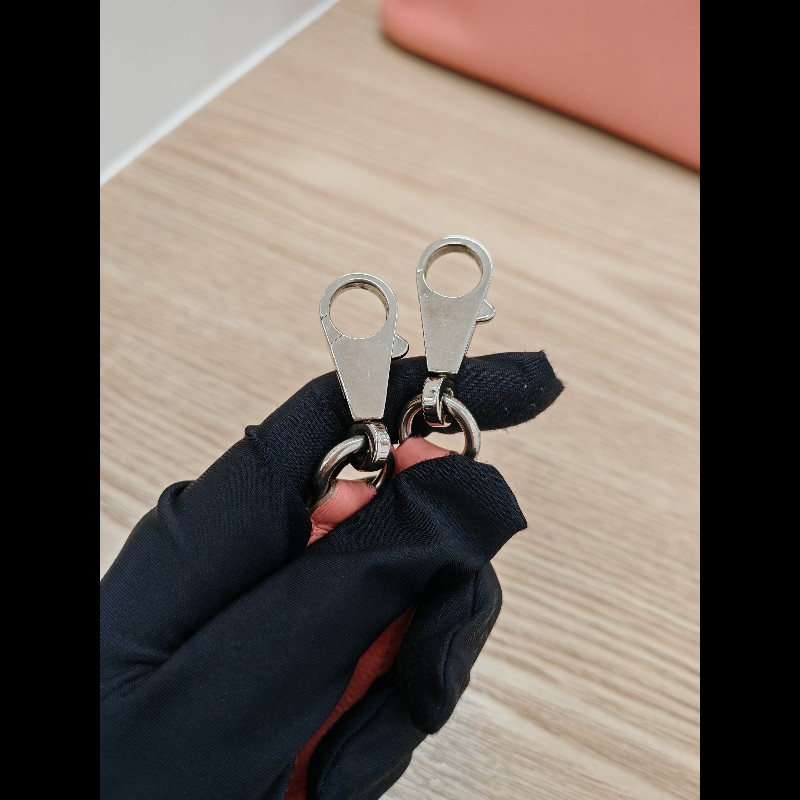 Hermes Bolide 27
龍蝦粉銀扣-22