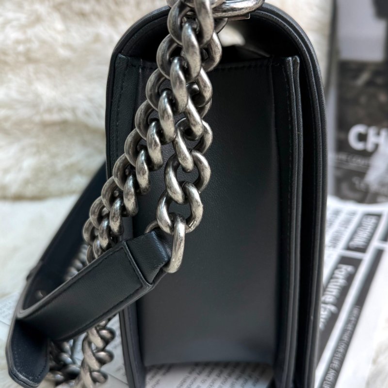 Chanel leboy V紋黑銀牛皮 銀扣做舊 中大號 20開-3
