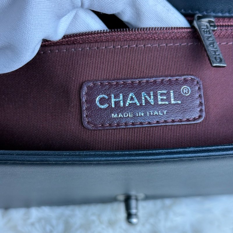 Chanel leboy V紋黑銀牛皮 銀扣做舊 中大號 20開-7