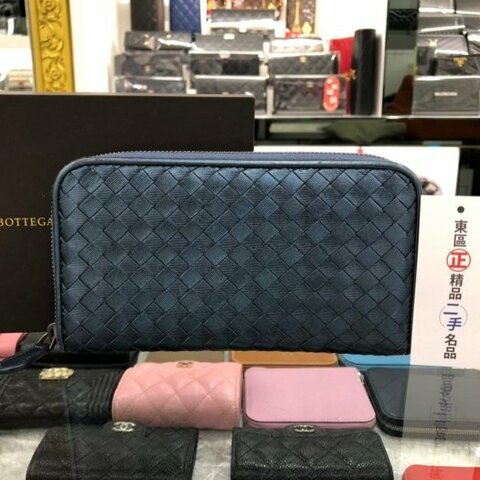 東區正精品㊣ BOTTEGA VENETA BV 亮藍色編織ㄇ型拉鍊長夾 RZ1422
