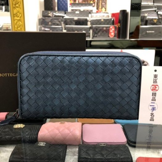 東區正精品㊣ BOTTEGA VENETA BV 亮藍色編織ㄇ型拉鍊長夾 RZ1422-0