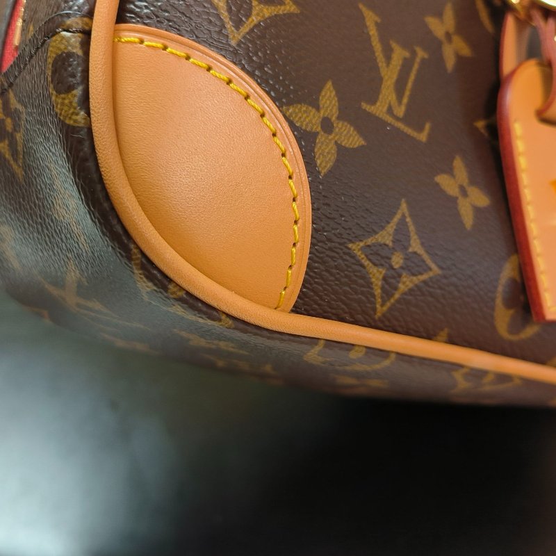 LV Louise Vuitton M45528 Monogram Deauville Mini肩背袋-7