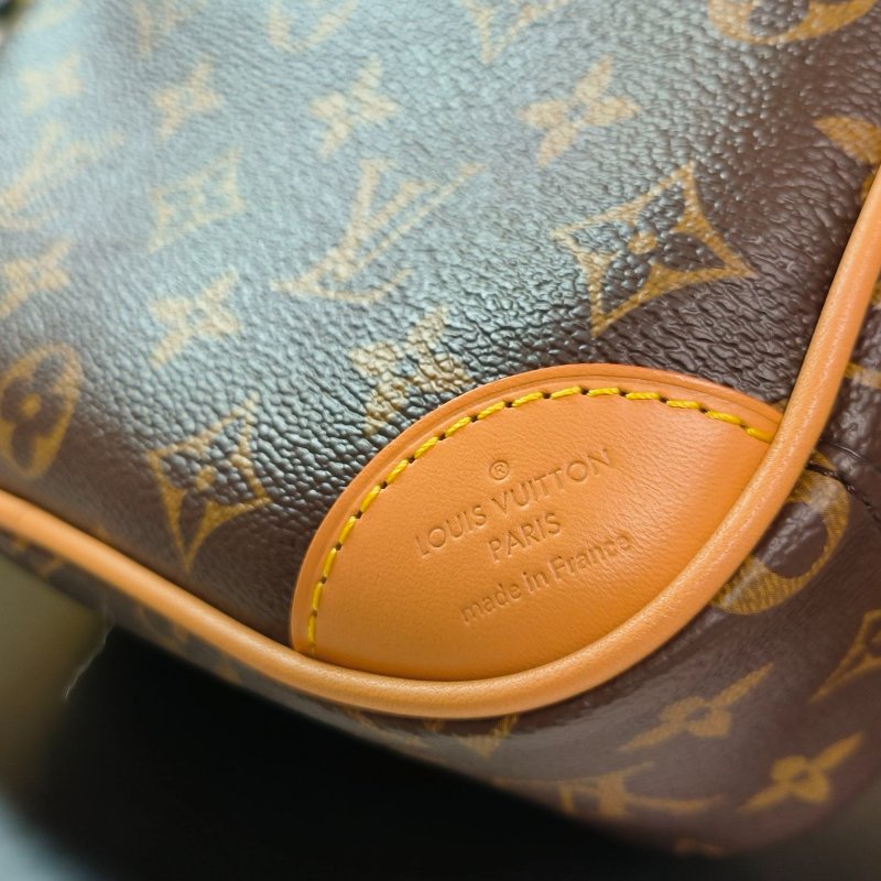 LV Louise Vuitton M45528 Monogram Deauville Mini肩背袋-10