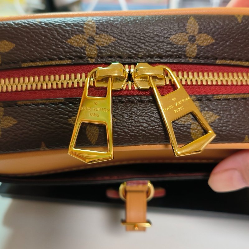 LV Louise Vuitton M45528 Monogram Deauville Mini肩背袋-12