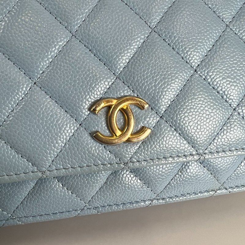 CHANEL 淺藍荔枝HANDLE WOC 晶片款-12