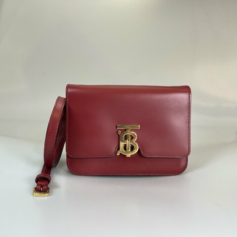 BURBERRY TB 金扣紅色豆腐包