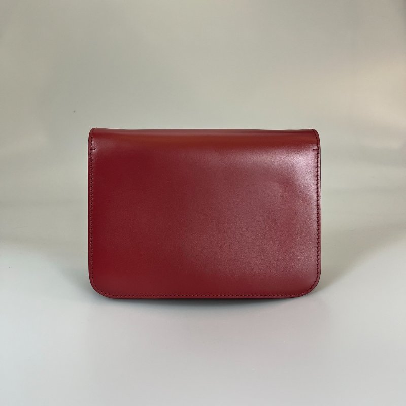 BURBERRY TB 金扣紅色豆腐包-1