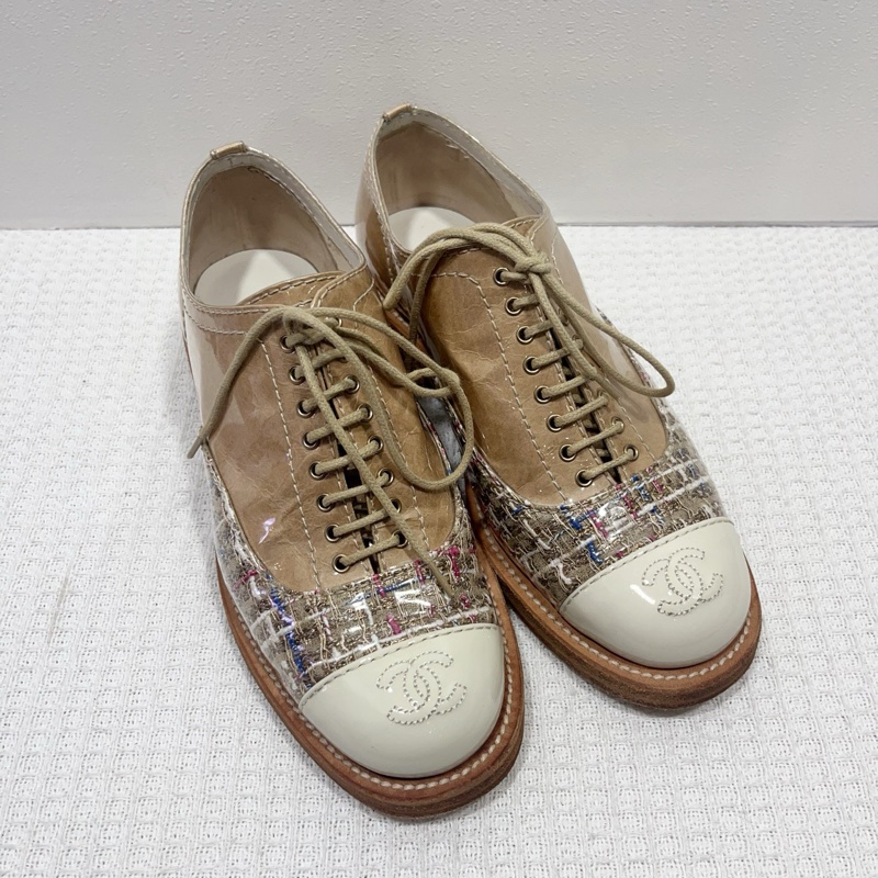 Chanel香奈兒系帶斜紋軟呢與小牛漆皮休閒鞋 尺寸36碼-5