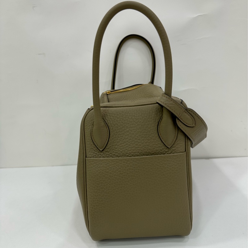 Hermes 愛馬仕 lindy 26 8Q馬爾法米色 Tc皮 W刻 有購證-4