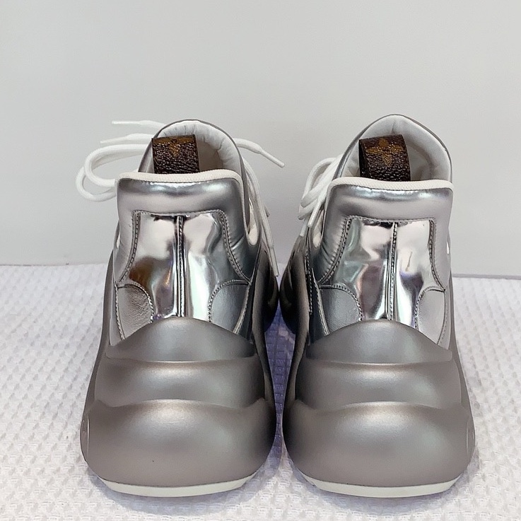 Louis Vuitton 路易威登銀色老爹鞋 尺寸39碼-4