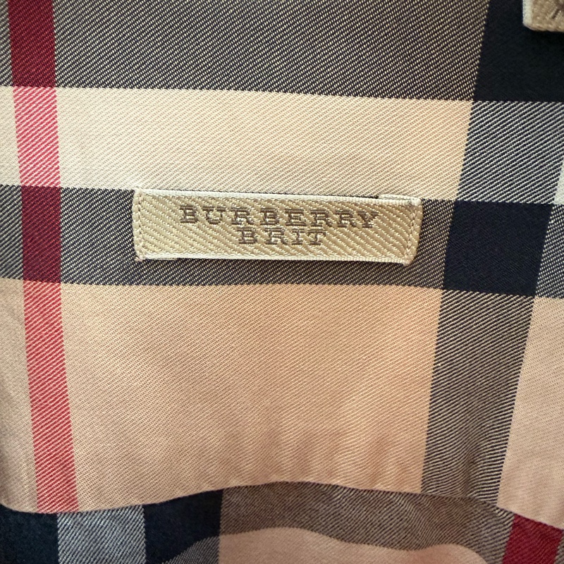 Burberry 👍🏻 100%Real正貨,90%New, size L-XL-2
