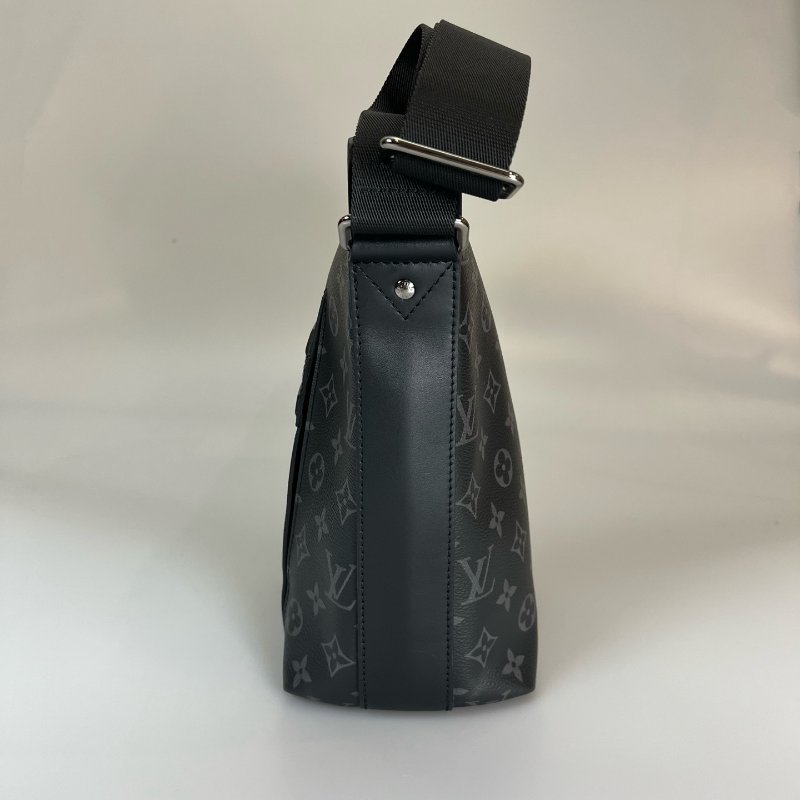 LV  黑老花郵差包MM-4